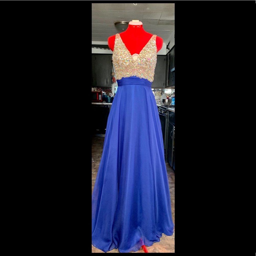 Beautiful beautiful royal blue dress